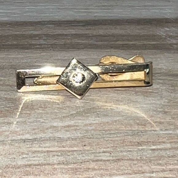 Vintage Art Deco Diamond Style Tie Clip Mens Gold Tone Classic Old Money Grandpa - Picture 1 of 7